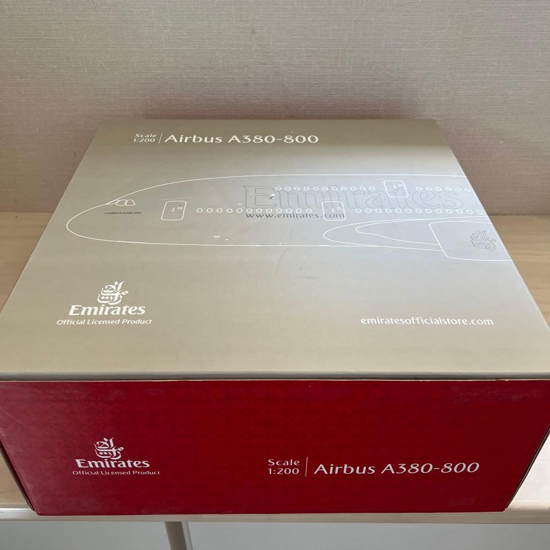 エミレーツ　A380 1/200 used