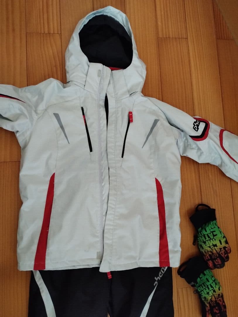 愛知県引き渡し。スキーウェアとギアセット　フルセット