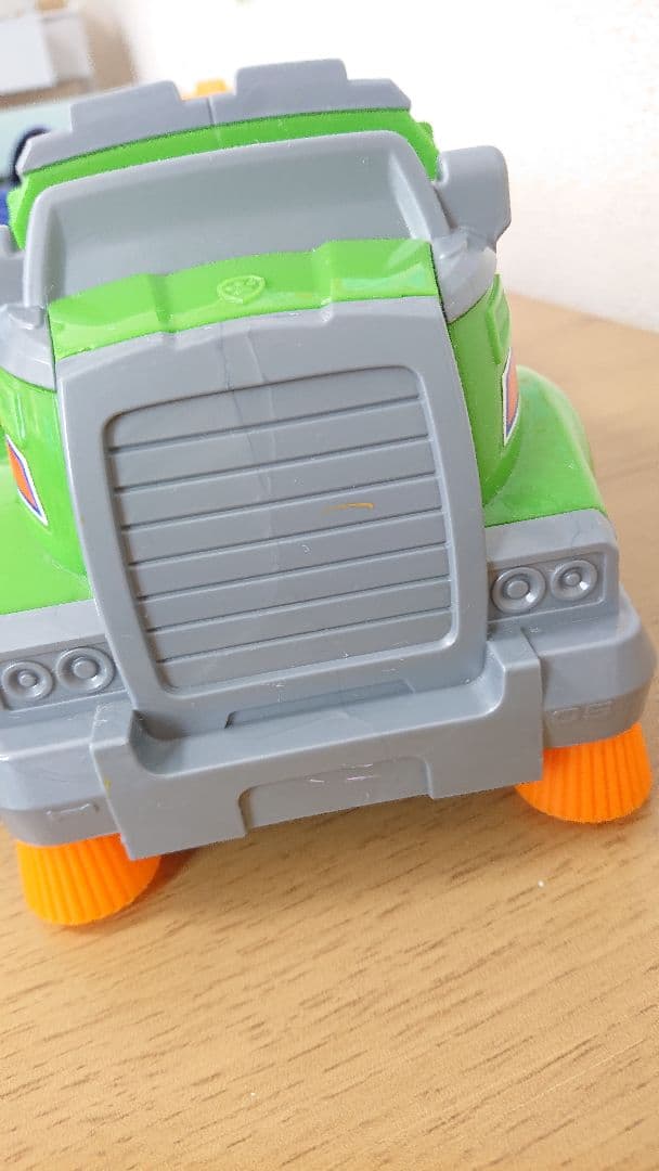 パウパトロール　アルティメットレスキュービーグル　6体付き