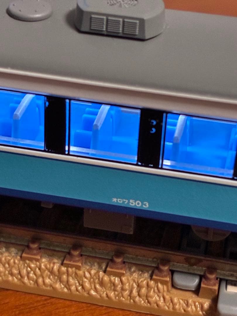 j*7様 アイランドエクスプレス四国　客車5両　マイクロエース　ライト室内灯点灯