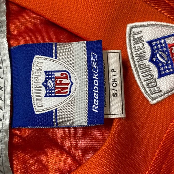 [レア] NFL クリーブランド・ブラウンズ　サイン入り　ユニフォーム[セール]