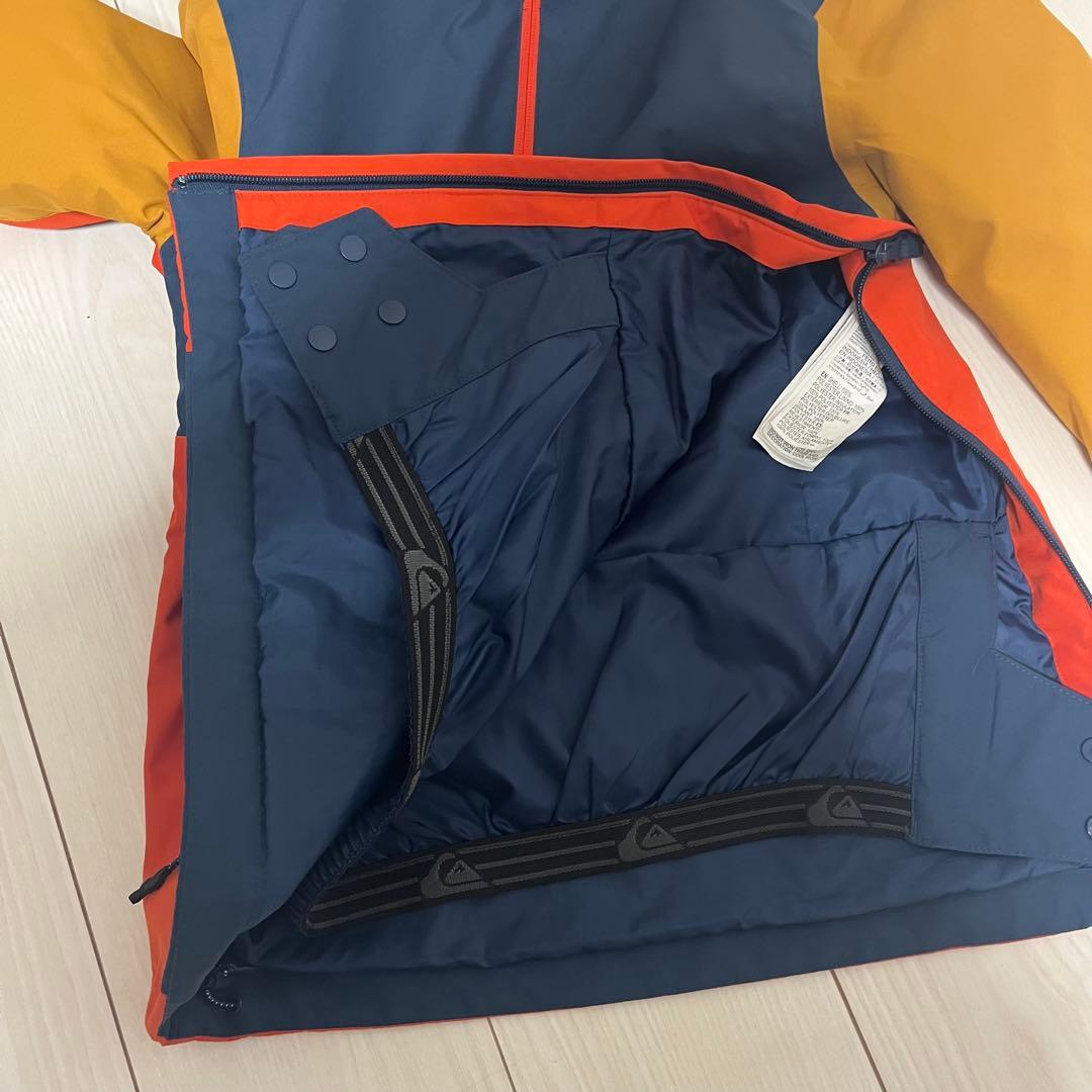 スノーボードウェア プルオーバージャケット マルチカラー クイックシルバー　8歳