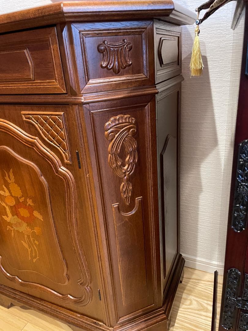 イタリア製 輸入家具 サイドボード リビングボード 象嵌 アンティーク風