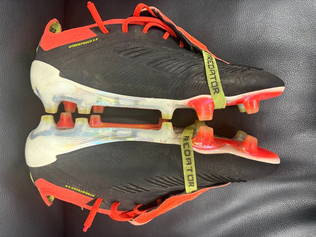 プレデター ELITE FT FG コアブラック×フットウェアホワイト　25.0