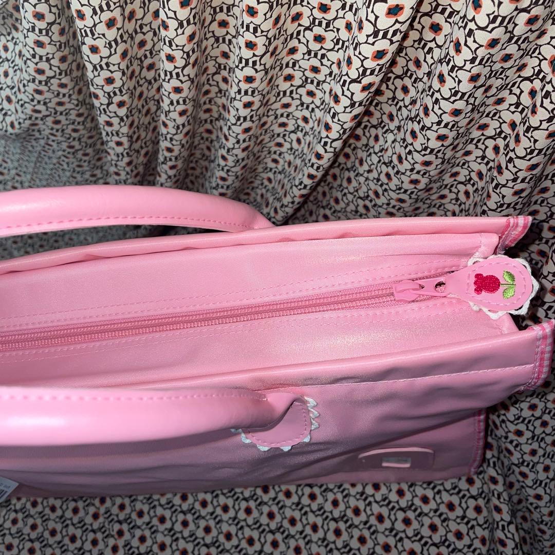 ハローキティ　レッスンバッグ