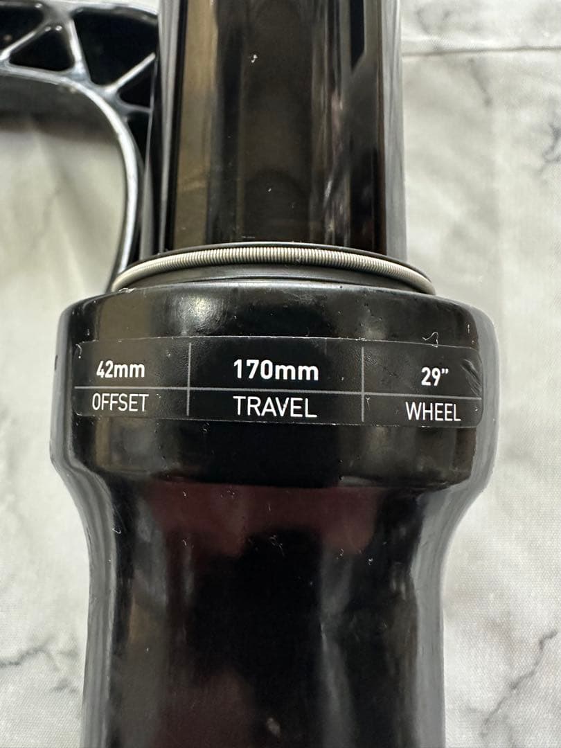 RockShox Lyrik Select+ 29インチ サスペンションフォーク