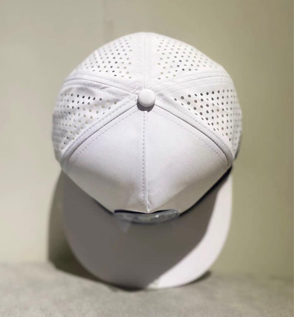 新品未使用　デヴァローゴルフ　メンズ　キャップ　帽子●ホワイト