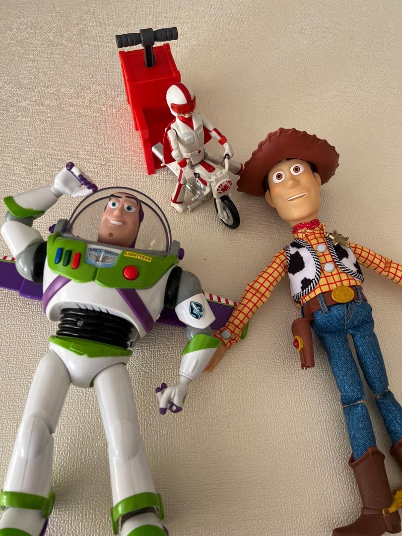 トイ・ストーリー フィギュア3点セットウッディバズラアトイヤーカブーン