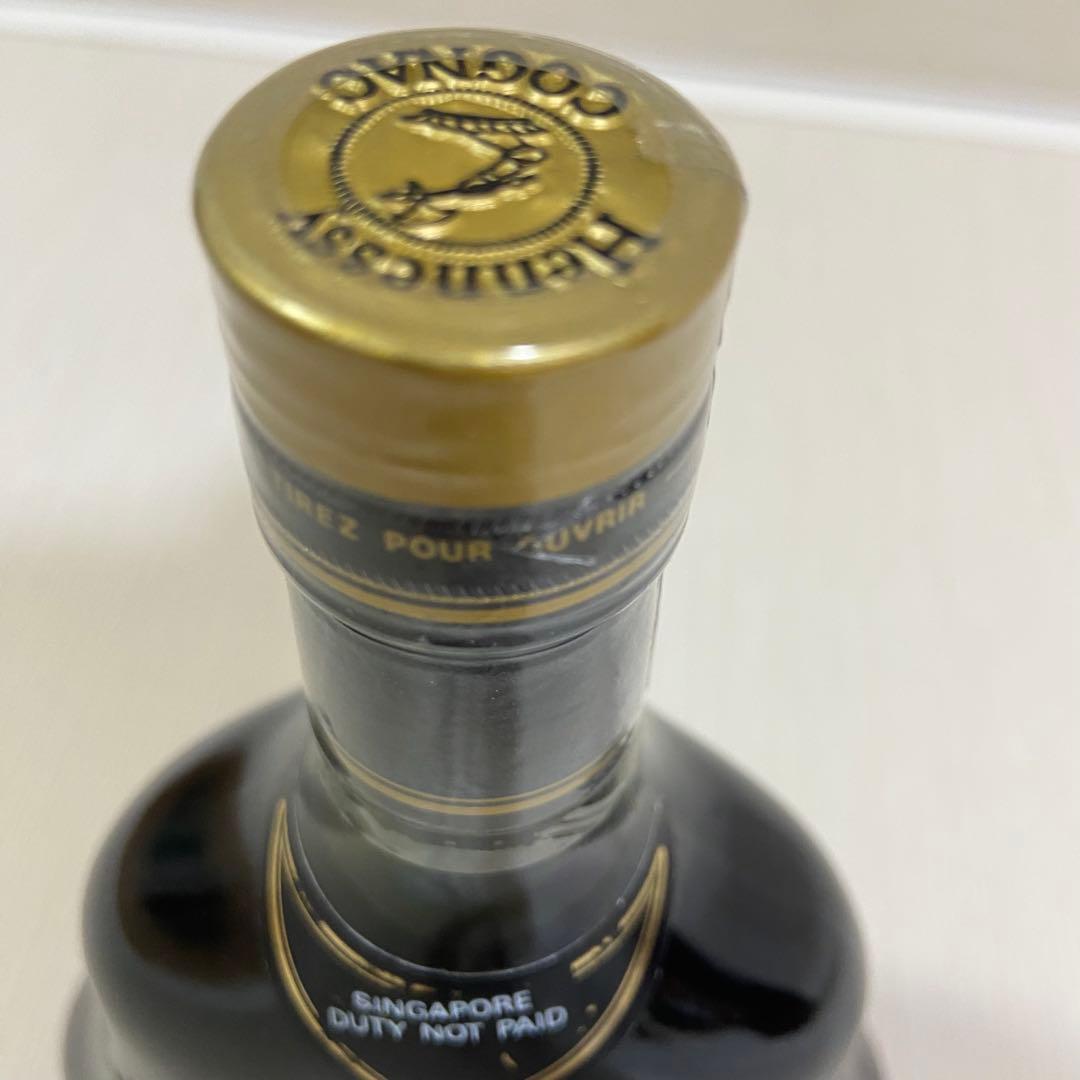 Hennessy X.O. コニャック 700ml 箱入り