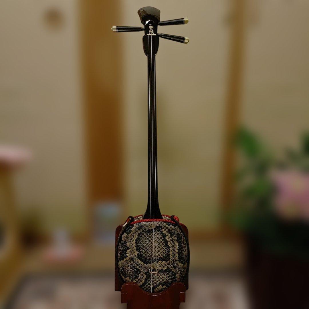 沖縄三線　黒木三線　真壁型　人工皮　三線　黒檀