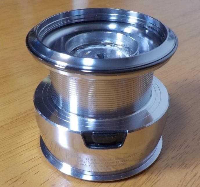 22イグジスト LT4000-XH 純正スプール ダイワ 傷あり品