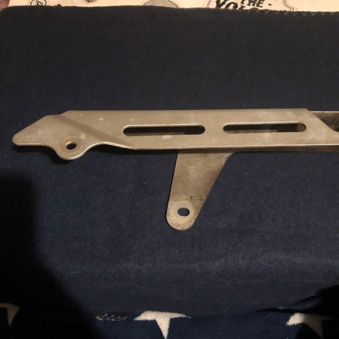 ゼファー純正チェーンカバー