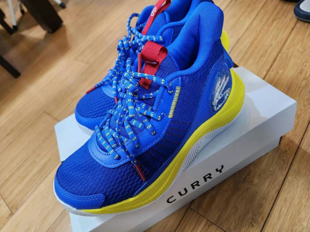 【希少】バッシュ Curry 3Z7 カリー キッズ 24.5cm