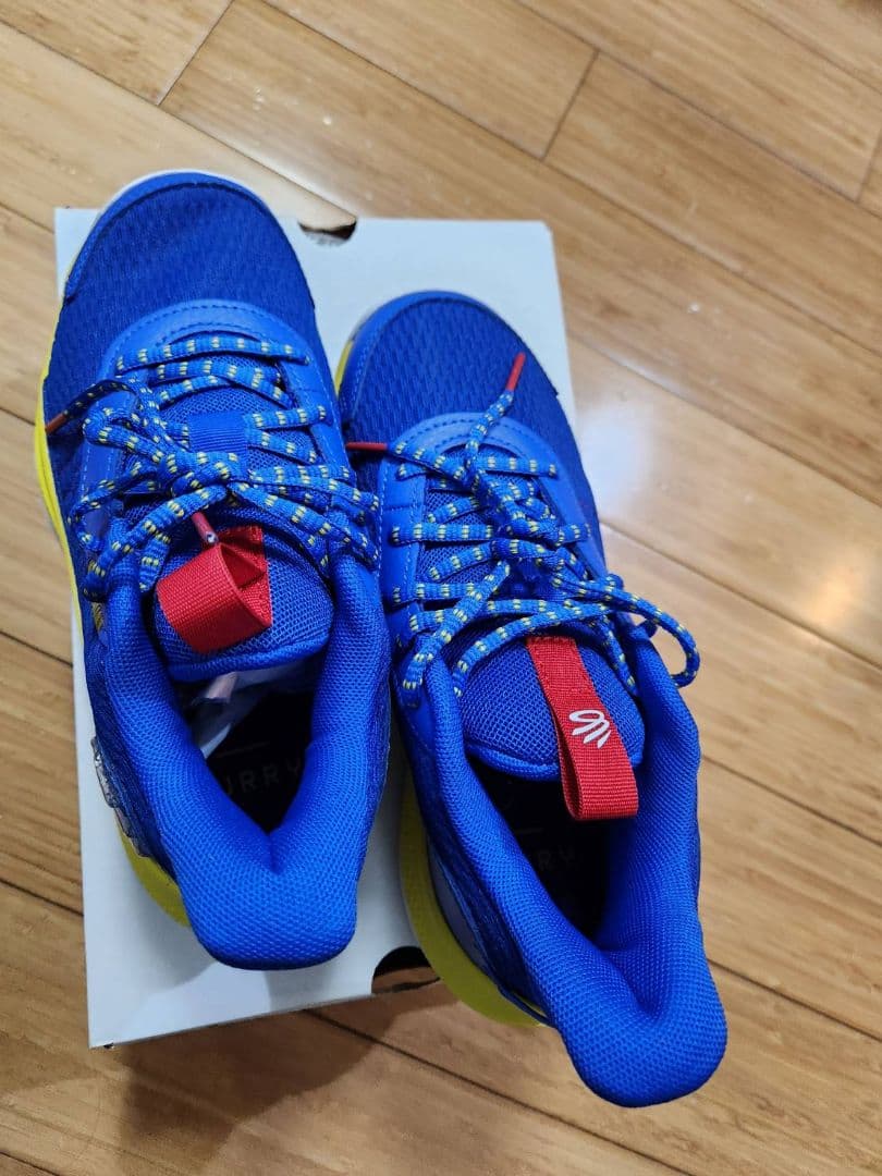 【希少】バッシュ Curry 3Z7 カリー キッズ 24.5cm