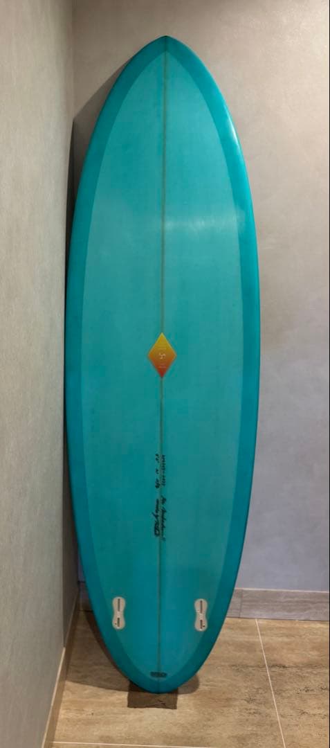 ツインピン　サーフボード　6’2”