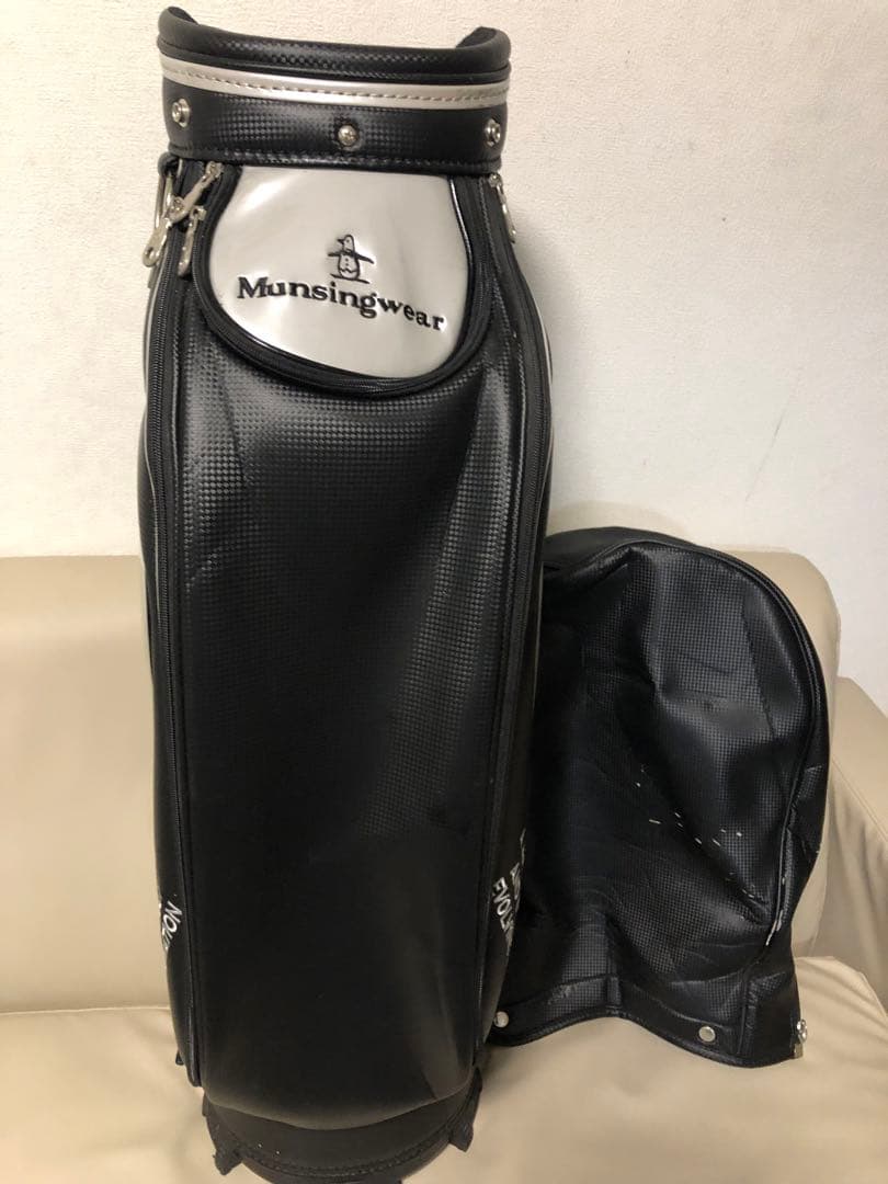 【送料込み】廃盤希少品　大人気完売　マンシングウェア　キャディバッグ