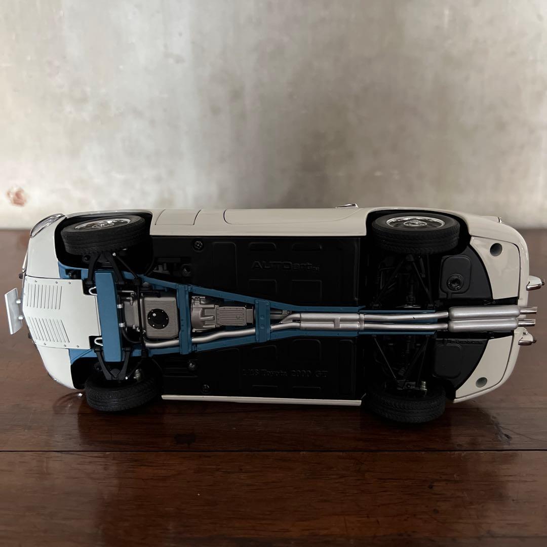 TOYOTA トヨタ2000 GT オートアートAUTOART 1/18 ②