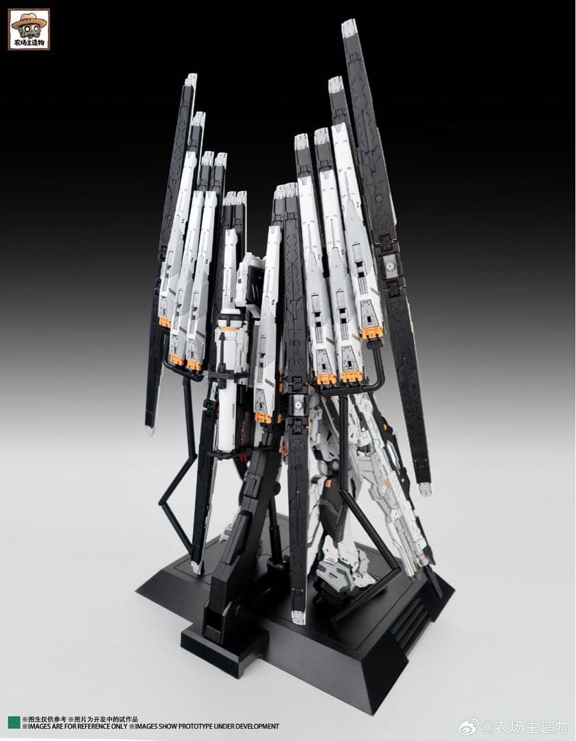 新品1/100 MGEX級νガンダム