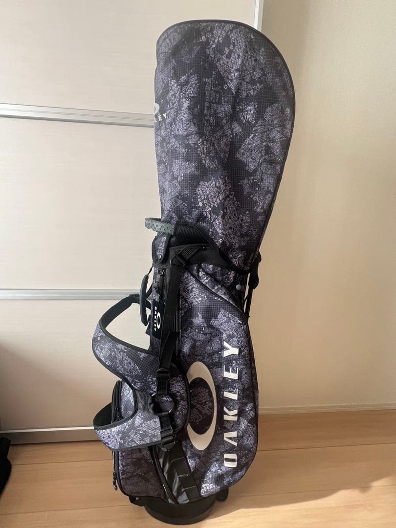 OAKLEY 迷彩柄 キャディバッグ