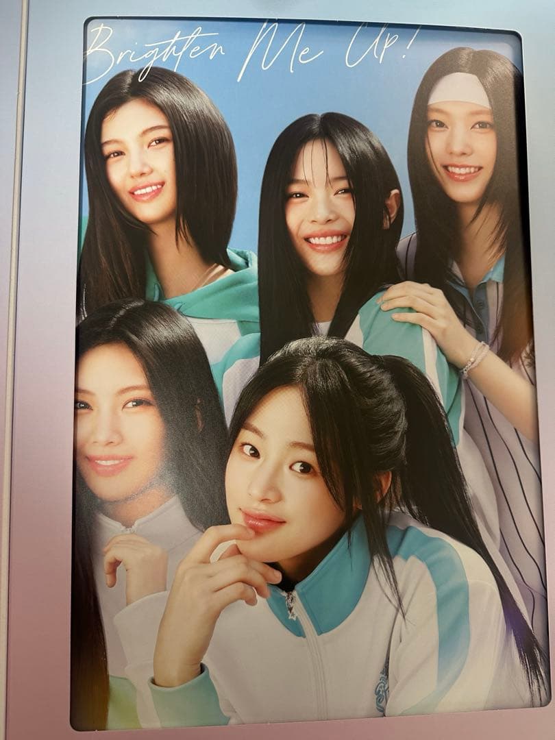 NewJeans　Essential ポスター