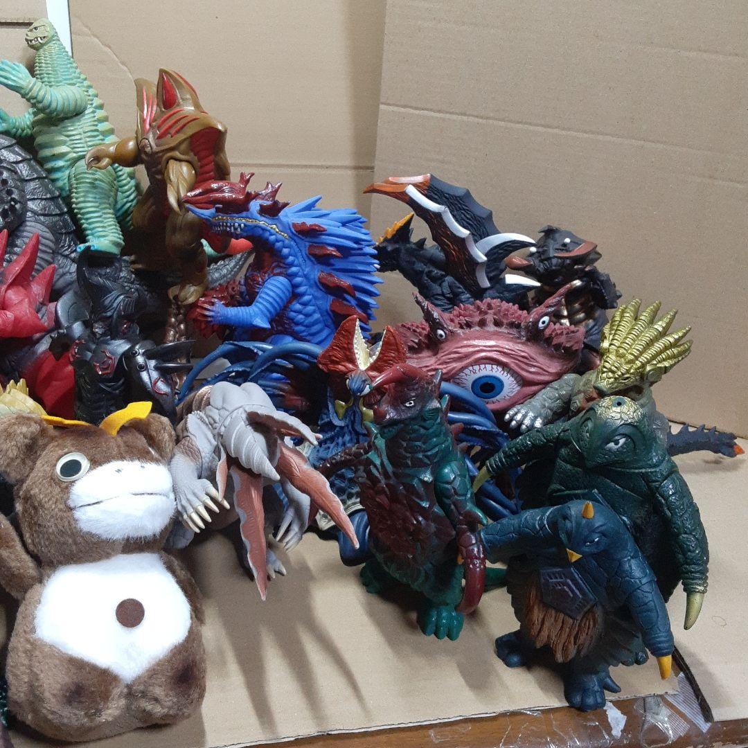 ウルトラ怪獣　ソフビ・ぬいぐるみ　まとめ売り