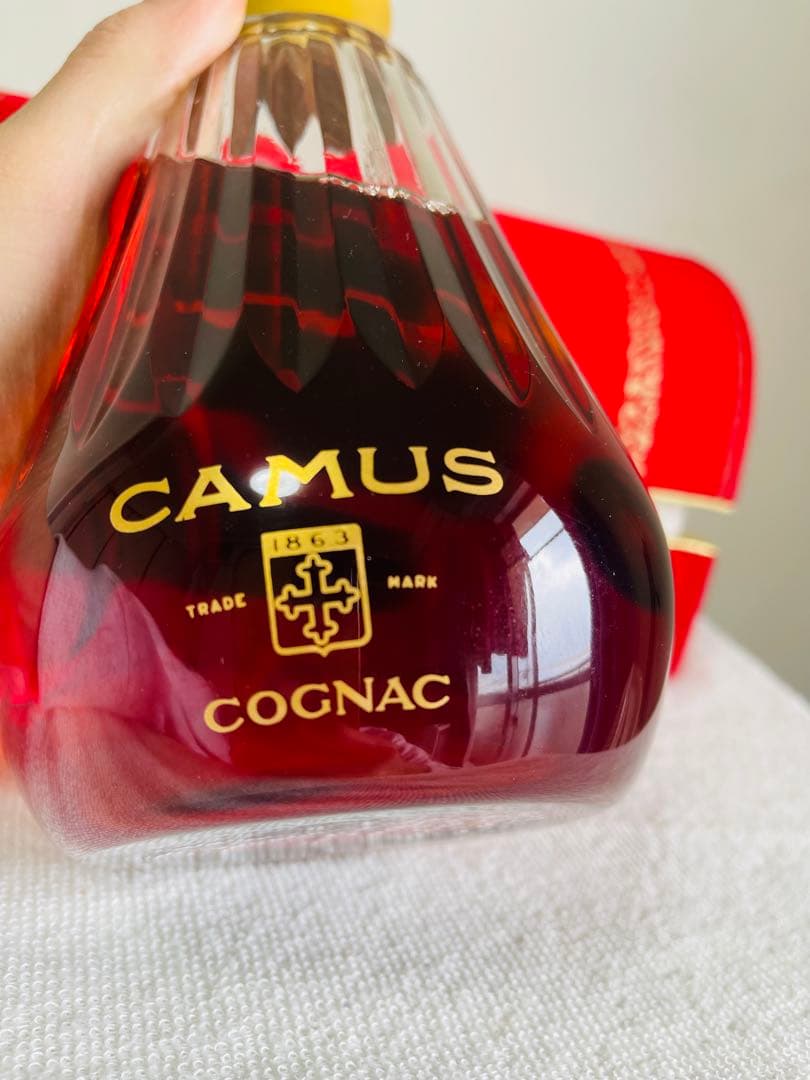 CAMUS（カミュ）カラフェ バカラ 40％ 700ml専用ボックス付き