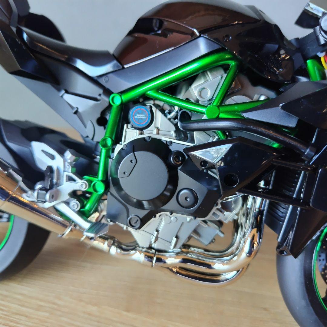 Kawasaki Ninja H2R 1/6 合金バイクモデル 可動フィギュア付