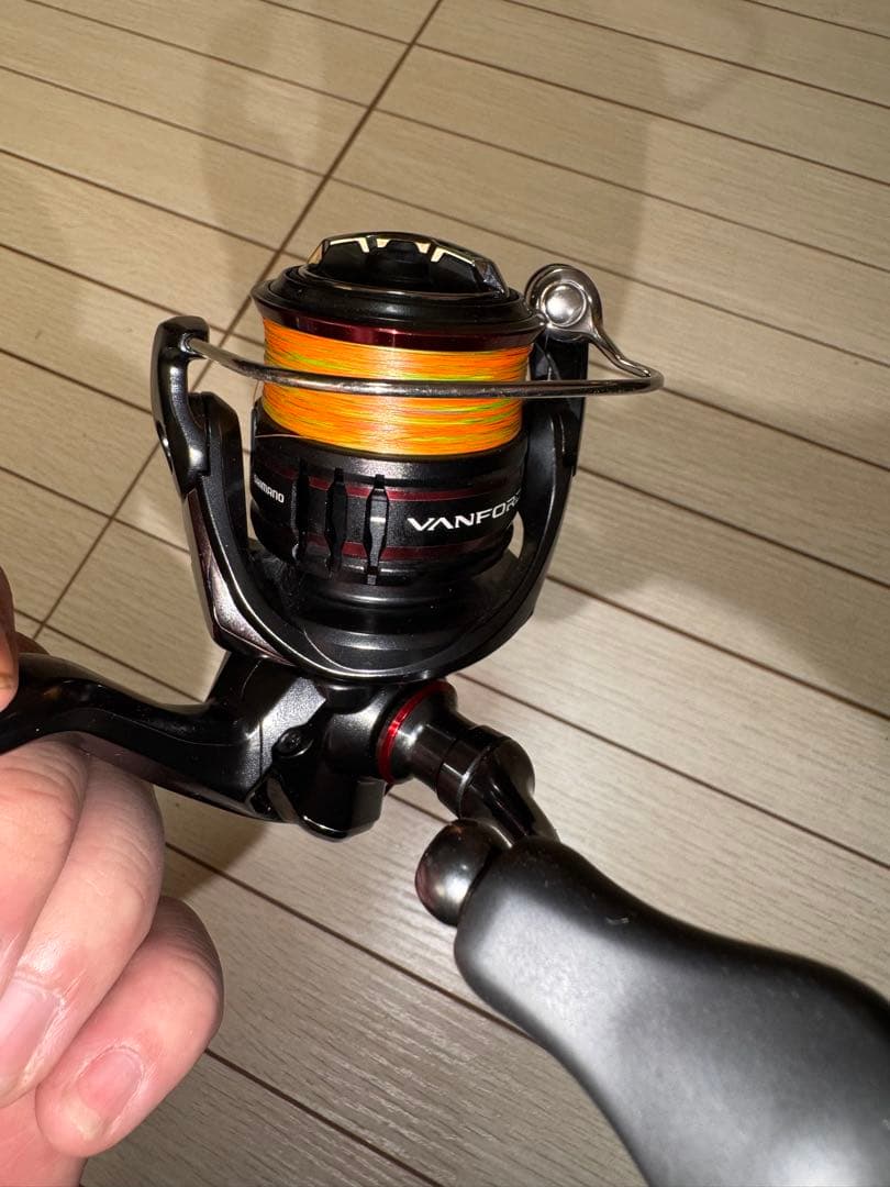 SHIMANO 20VANFORD C2000S スピニングリール