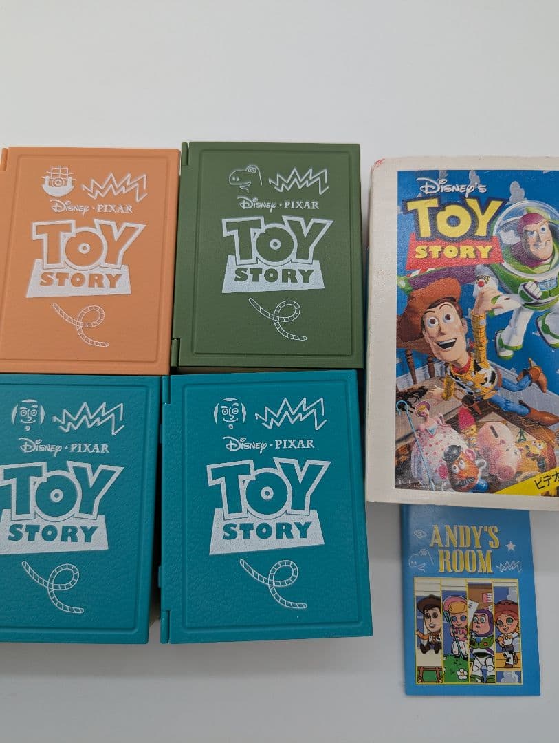 トイストーリー トレンドングフィギュア　ピクサー　POP MART Disney