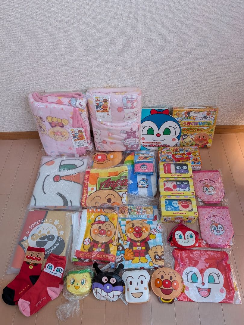 2/8まで限定♡アンパンマン　敷パッド　毛布　ケース　ミニタオルセット