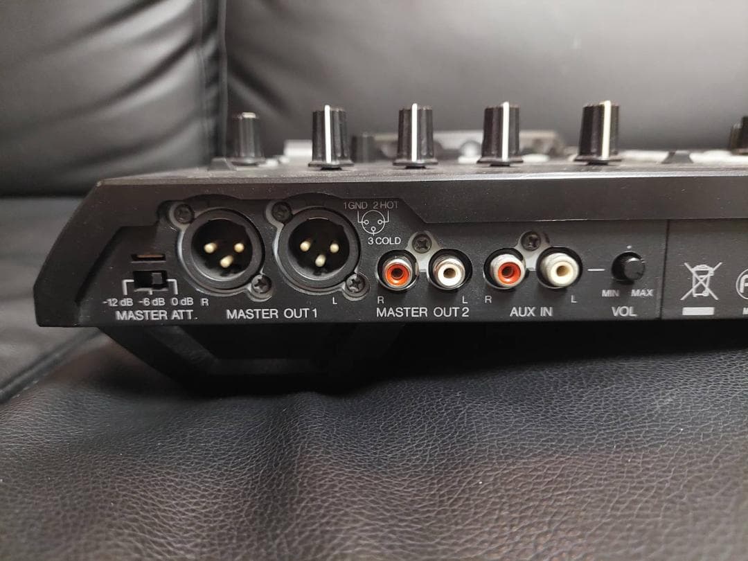 Pioneer DDJ-S1 Serato DJコントローラー