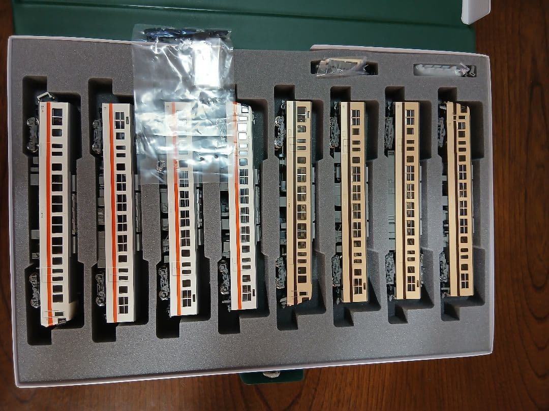 KATO 117系中央色・リバイバルカラー 8両セット