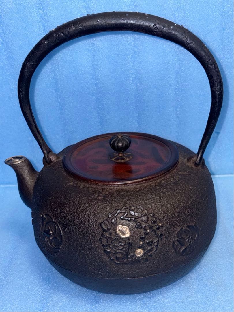 ☆ 人間国宝 釜師「高橋敬典作」粒銀象嵌提手　銀口銀象嵌花丸紋鉄瓶