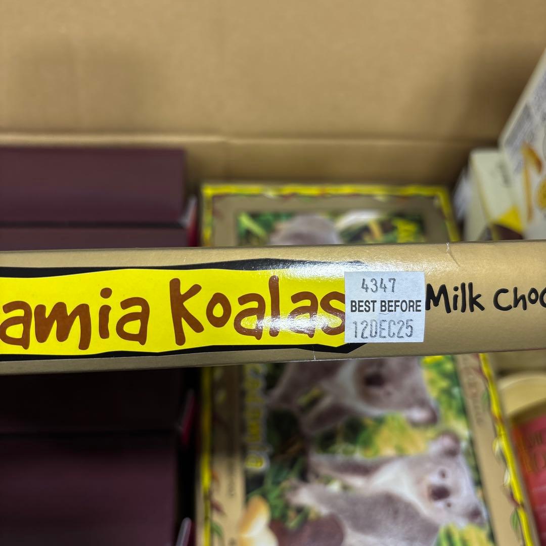 ぺ*ん様 【銘菓④】マカダミアナッツチョコレート他