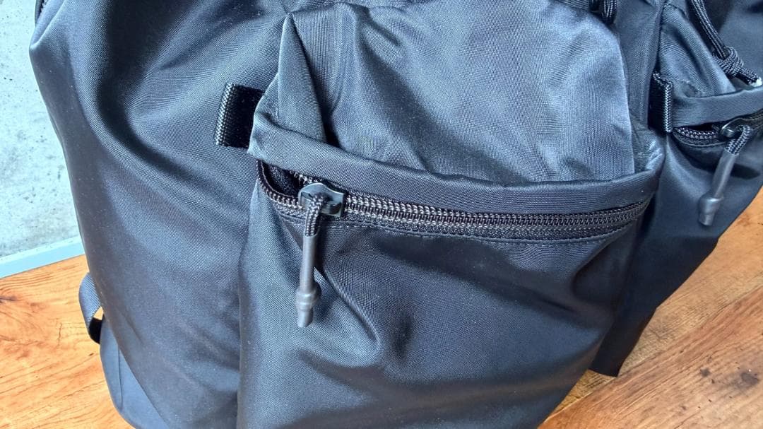 SLOW × BEAMS 別注 バックパック ブラック リュック