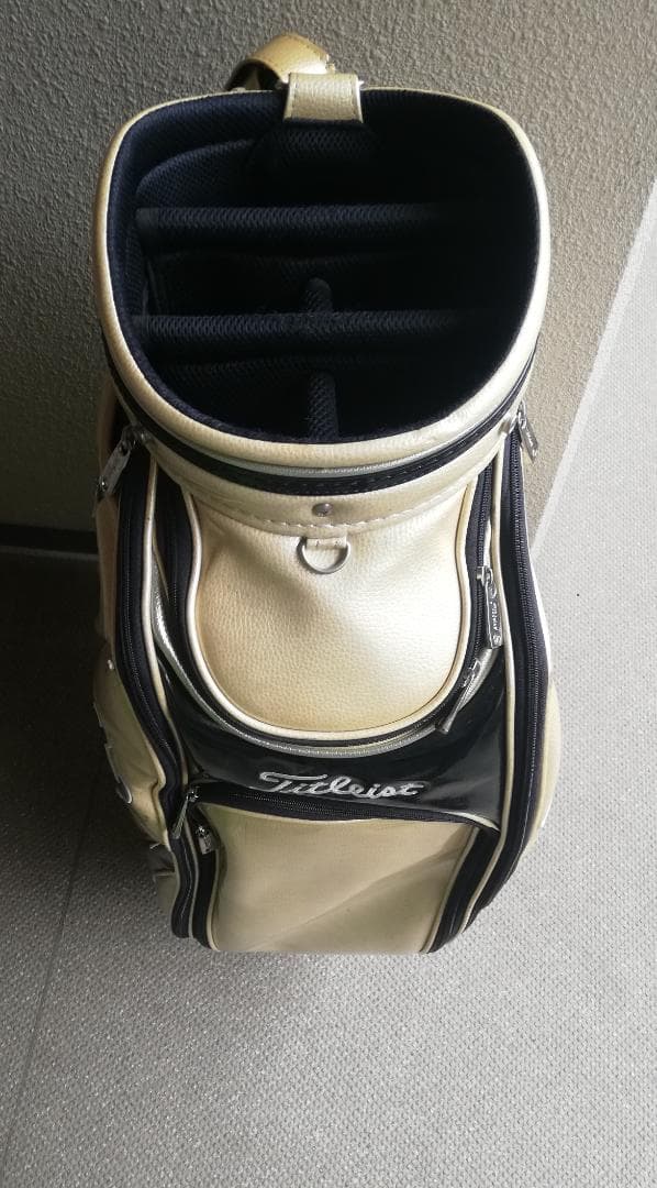 タイトリスト Titleist　キャディバッグ　ゴルフ