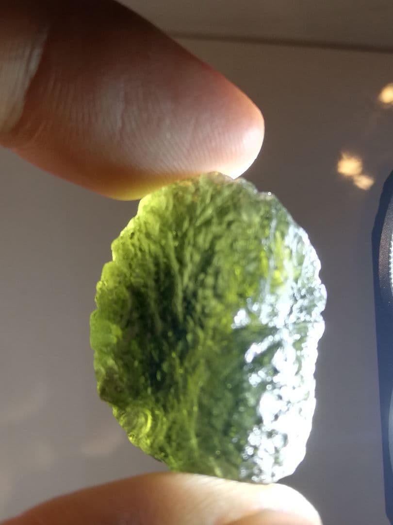 モルダバイト　11グラム　天然ガラス