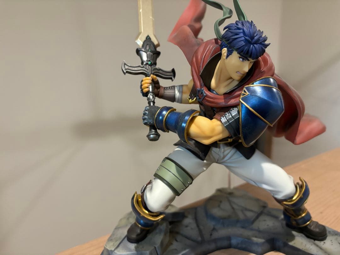 開封品 ファイアーエムブレム アイク 1/7フィギュア