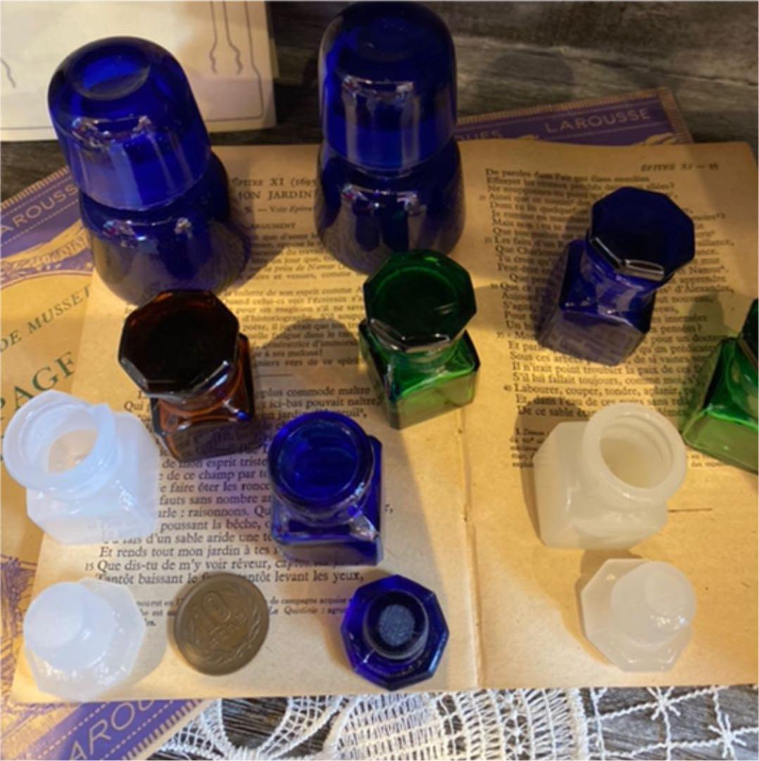 ビンテージ レトロ 色ガラス瓶 薬瓶 医療瓶 蓋付き