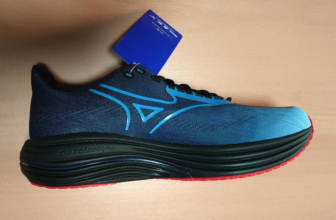 【新品タグ付き】ミズノ ウェーブライダー29 アムステルダム 27.5cm