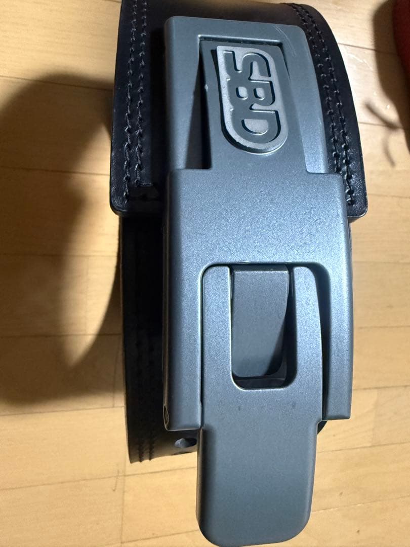 新型10mm SBD トレーニング・パワーベルト レッド/ブラック