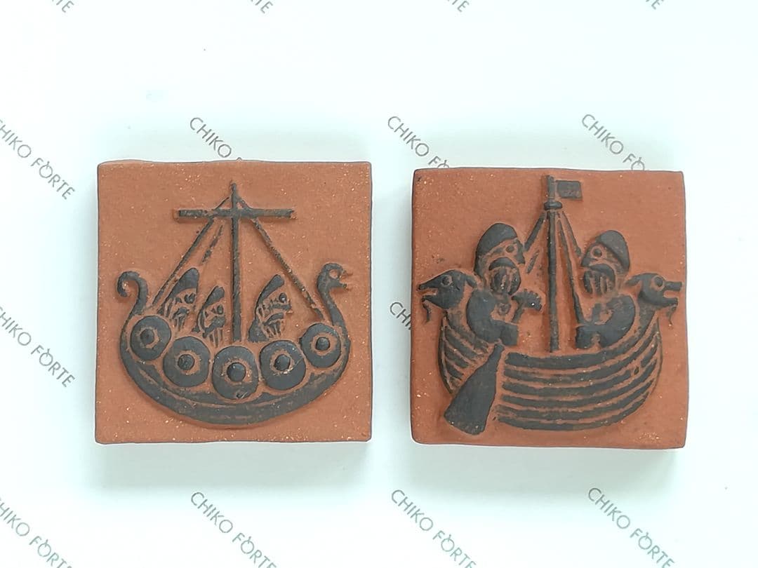 ☆ヴィンテージ☆ ヴァイキングデザインのテラコッタ・タイル 4点