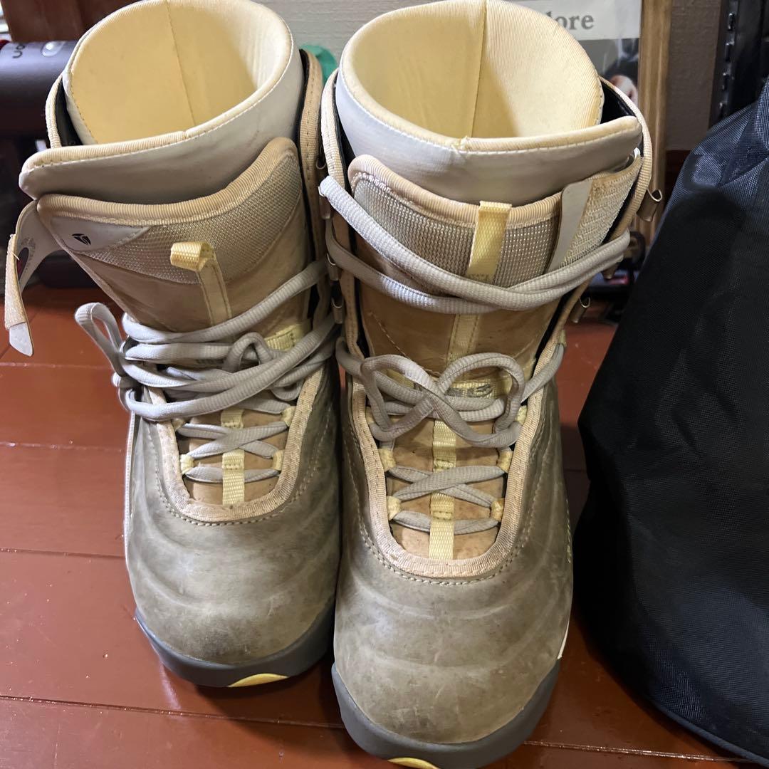BURTON スノーボードブーツ　23cmくらい　袋付き