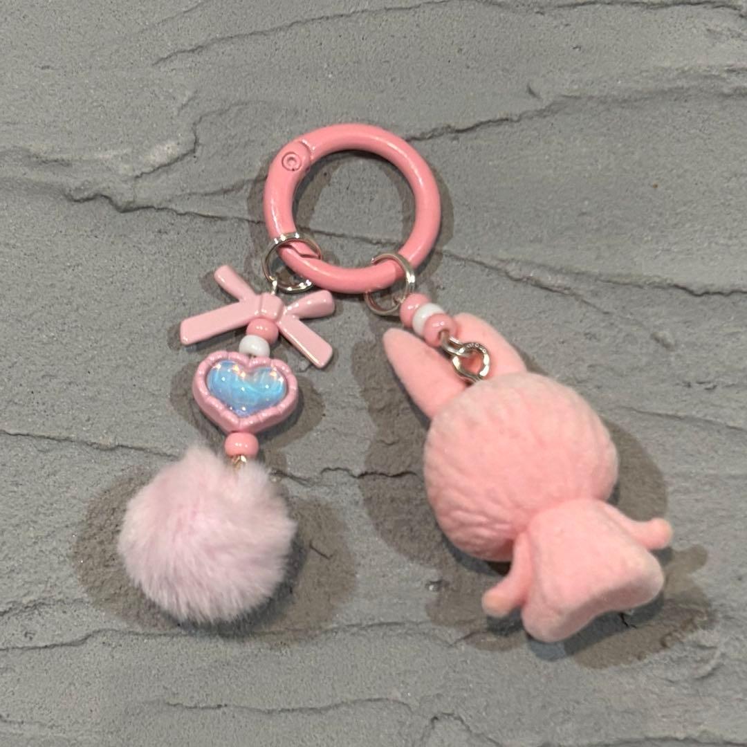 ラブブ labubu ヨガ フィギュア キーホルダー