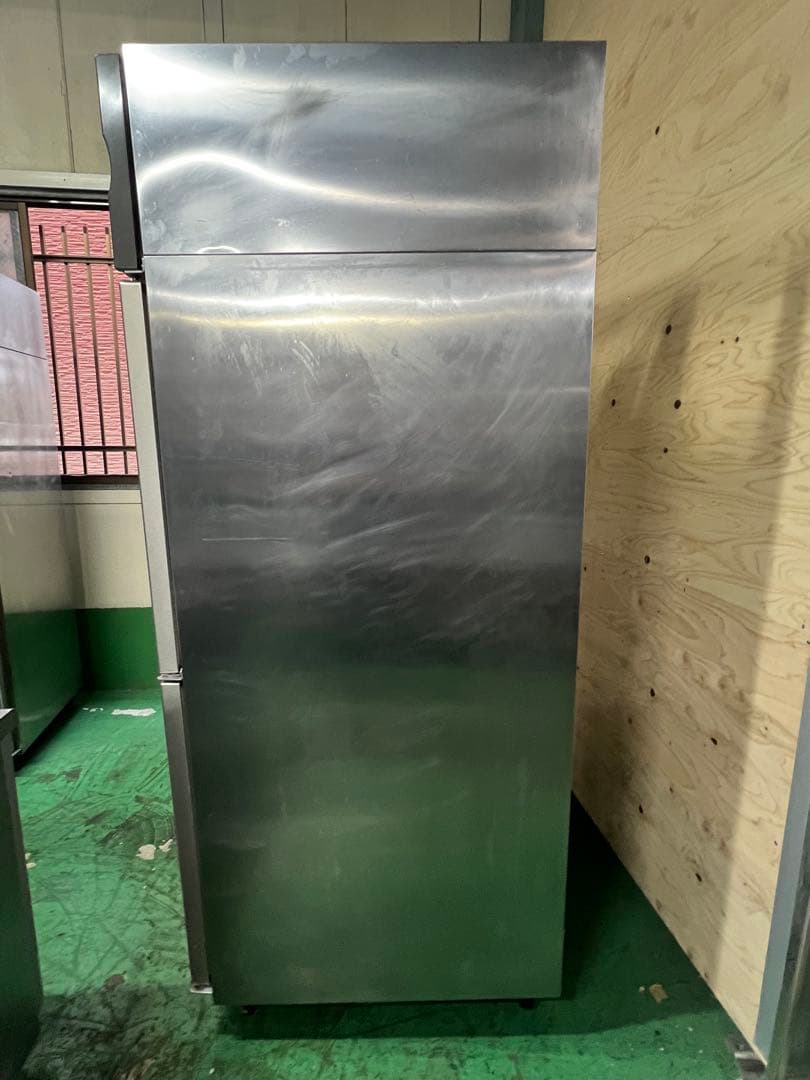 2010年ホシザキ縦型冷蔵庫