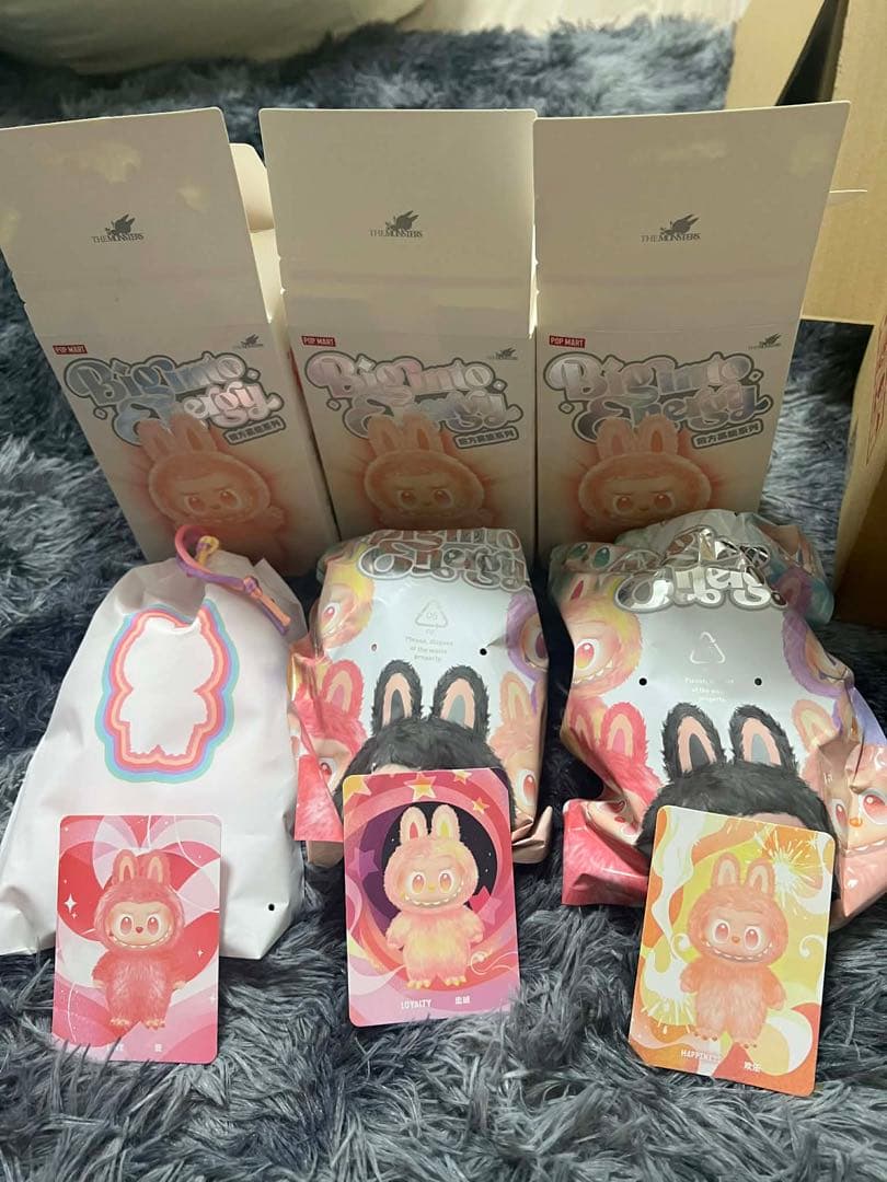 LABUBU ラブブ LOYALTY ー HAPPINESS - LOVE