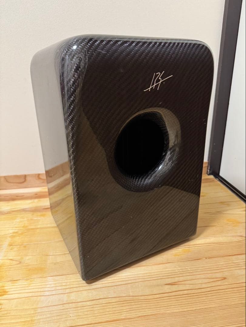 Carbono Cajon カホン　カーボンファイバー
