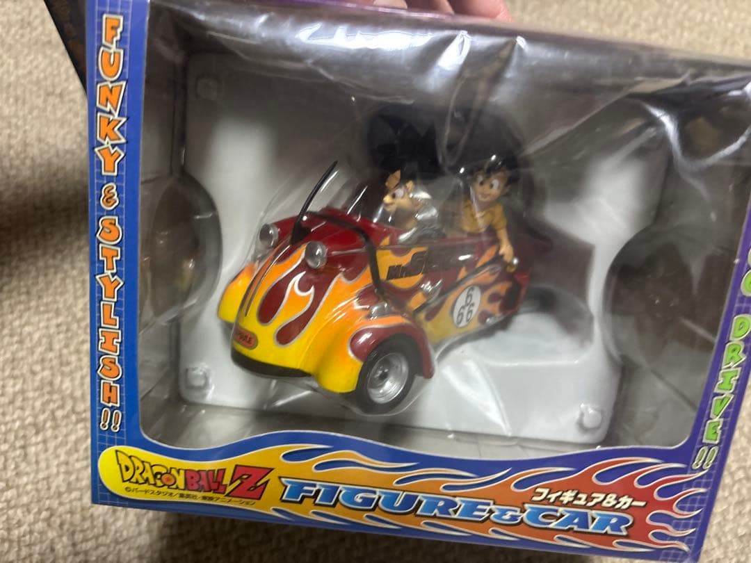ドラゴンボールZ フィギュア＆カー 2個セット　悟空&悟天　悟飯&ビーデル