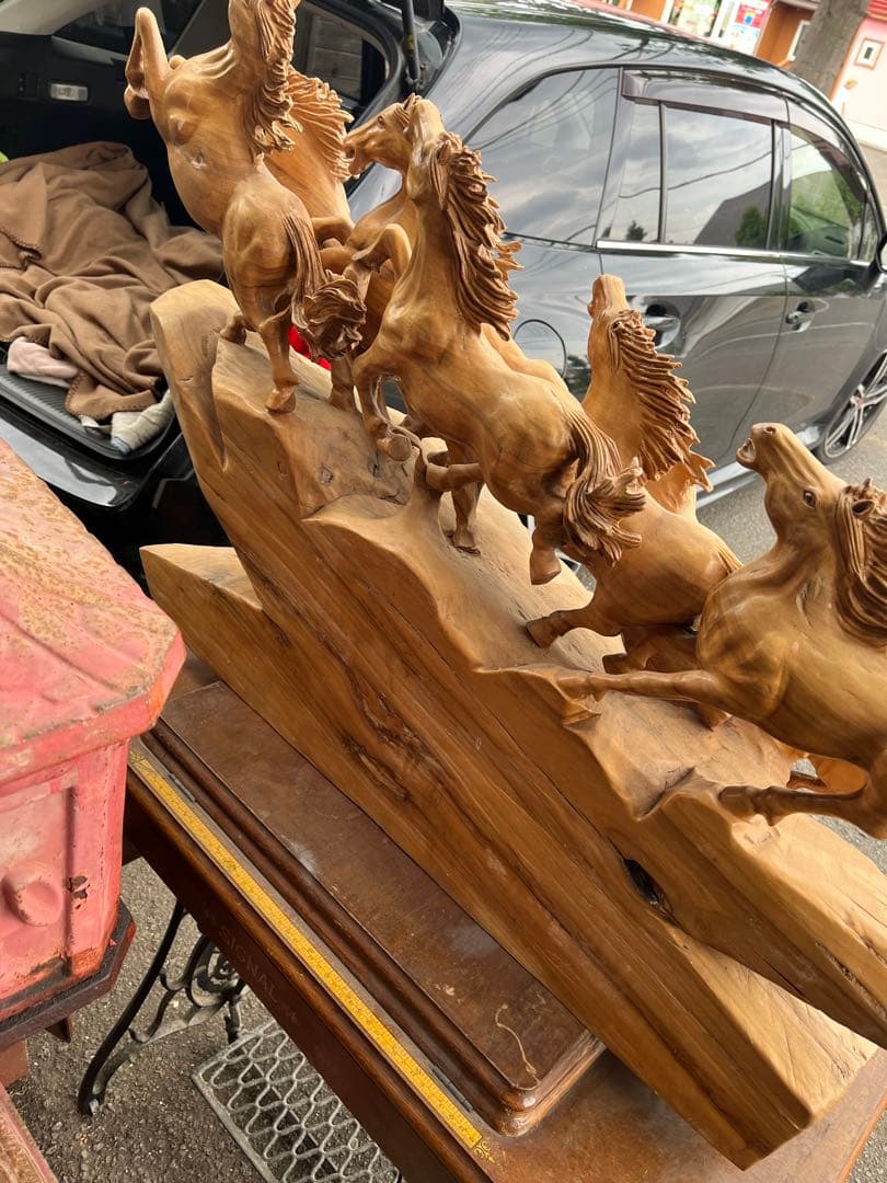 馬の木彫り、木彫り馬、特大95センチ馬群、特大木彫り馬群、９頭の馬、一刀彫り馬群