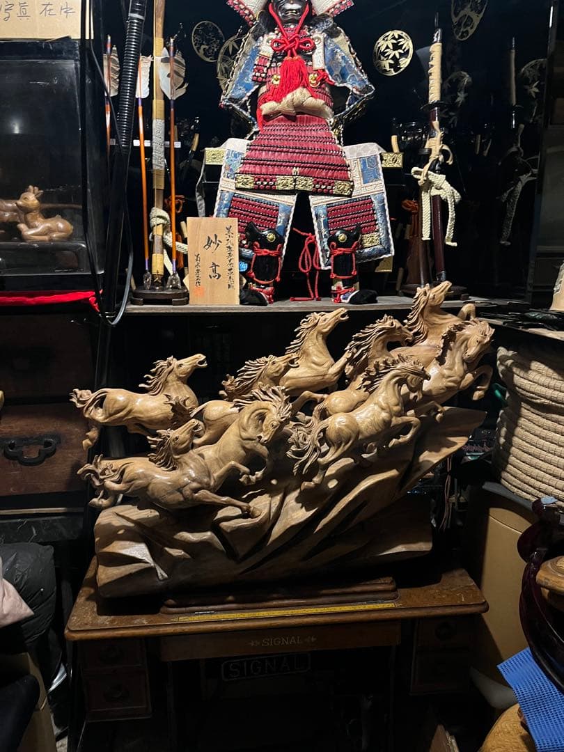 馬の木彫り、木彫り馬、特大95センチ馬群、特大木彫り馬群、９頭の馬、一刀彫り馬群